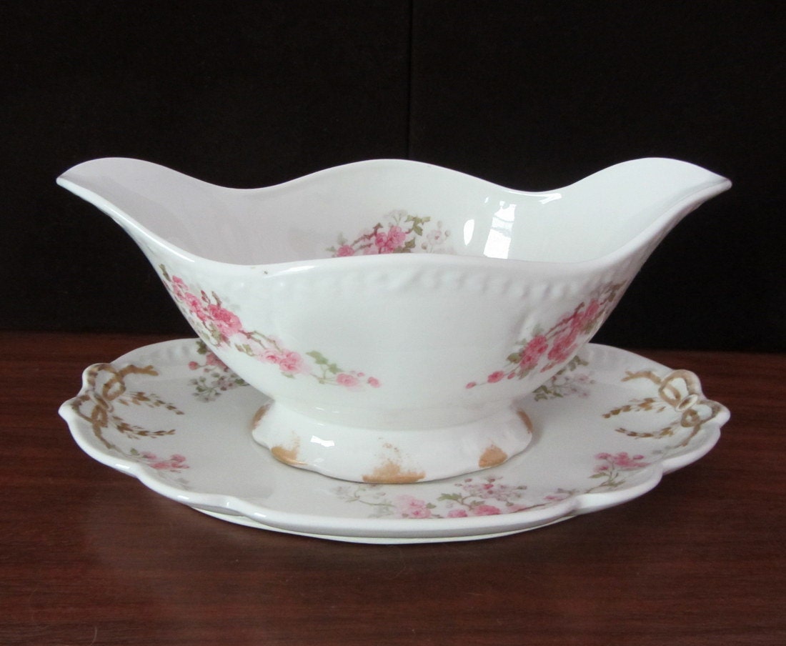 1940s CH Field Haviland Limoges Gravy Boat With Detached Under