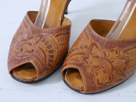 Vintage Hand Tooled Leather Peep Toe Sandal Heels 8 1/2
