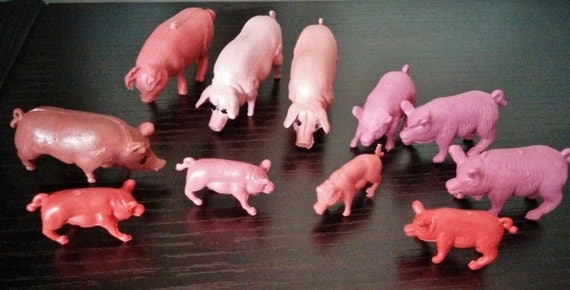 plastic pigs bulk