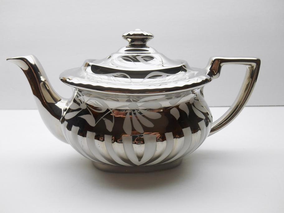 Vintage Gibsons Teapot