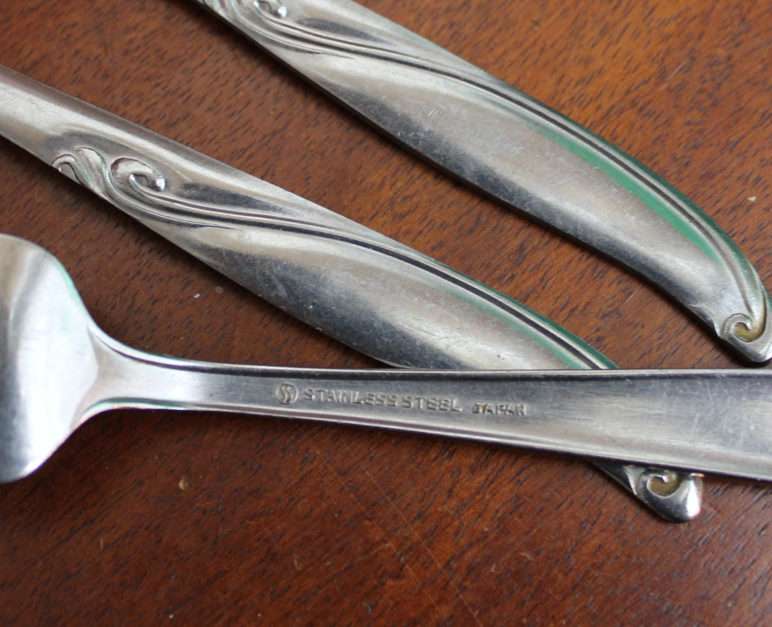 ALL AMERICAN Oneida Vintage Stainless Flatware with swirl BIN