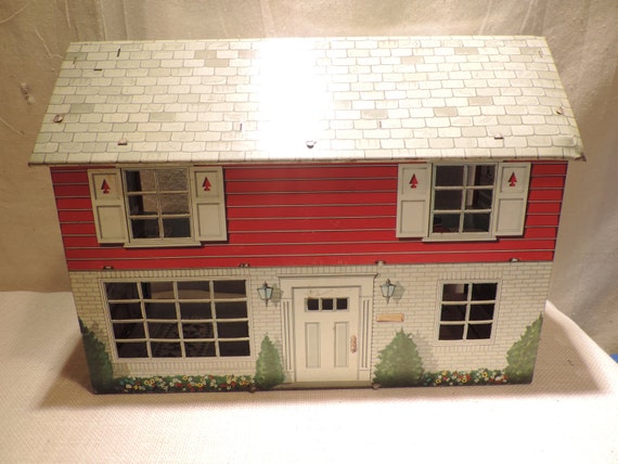 Vintage Tin Doll House 106