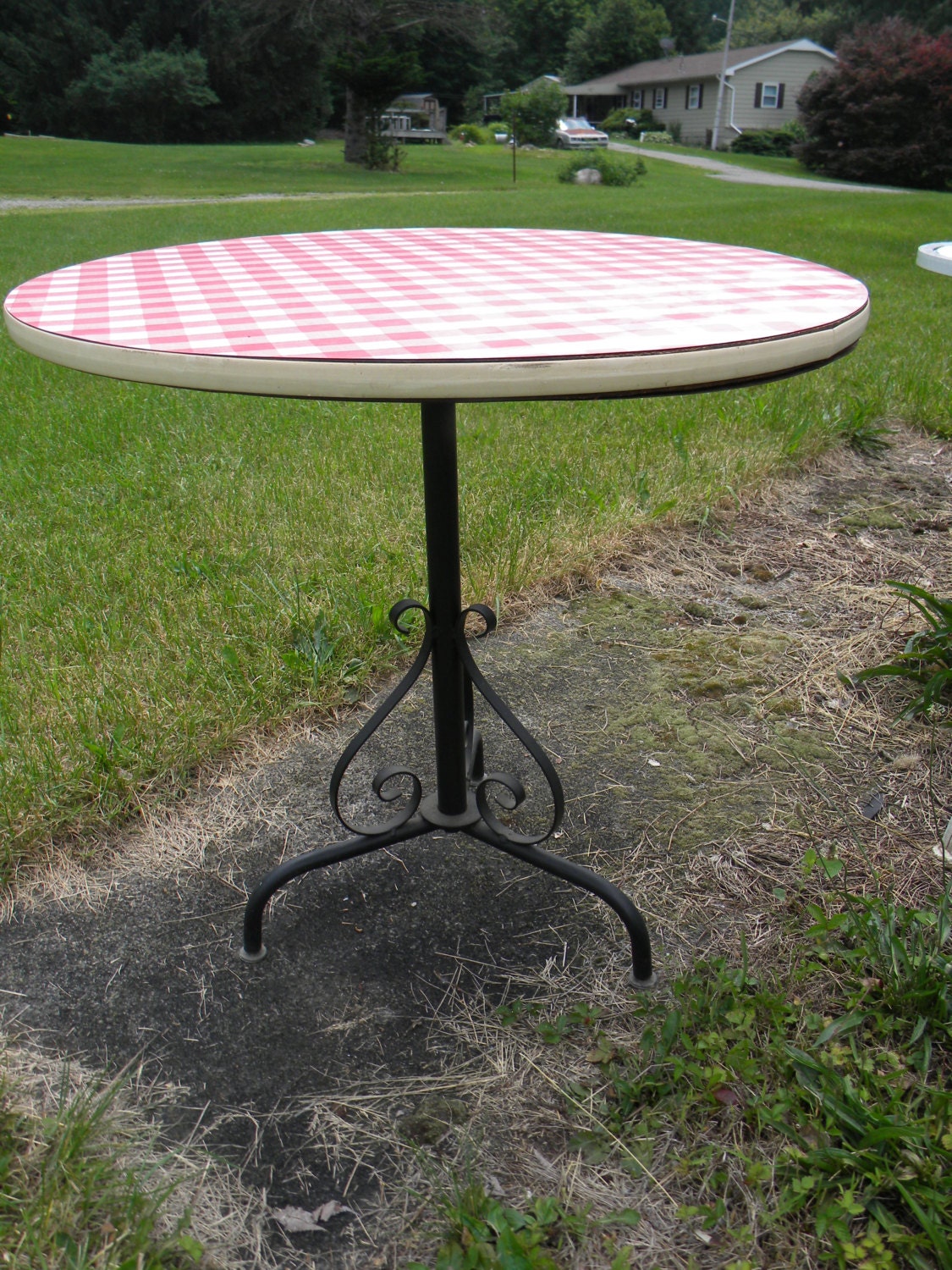Nice Clean Shape Vintage 1960s 1970s Mid Century Metal And Plaid Formica Laminate Bistro Cafe Pub Patio Table Pick Up Only Haute Juice