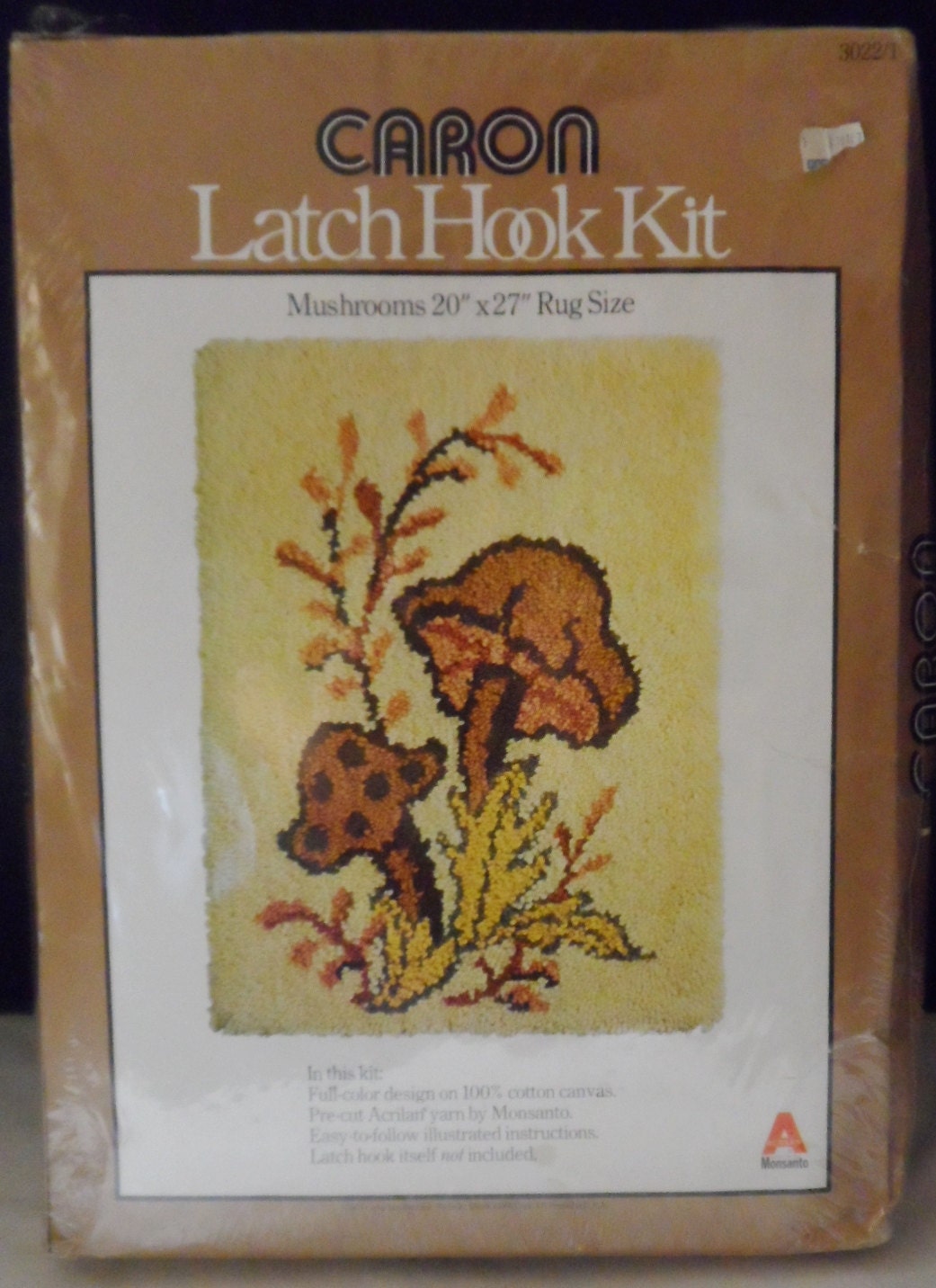 Latch Hook Kit VINTAGE 1977 Mushrooms 20 X 27 Rug
