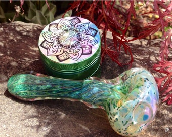 Set: Crystal Aqua Blue Spiral Twist Tobacco Glass Smoking Pipe & Accented Flower Chrome Grinder