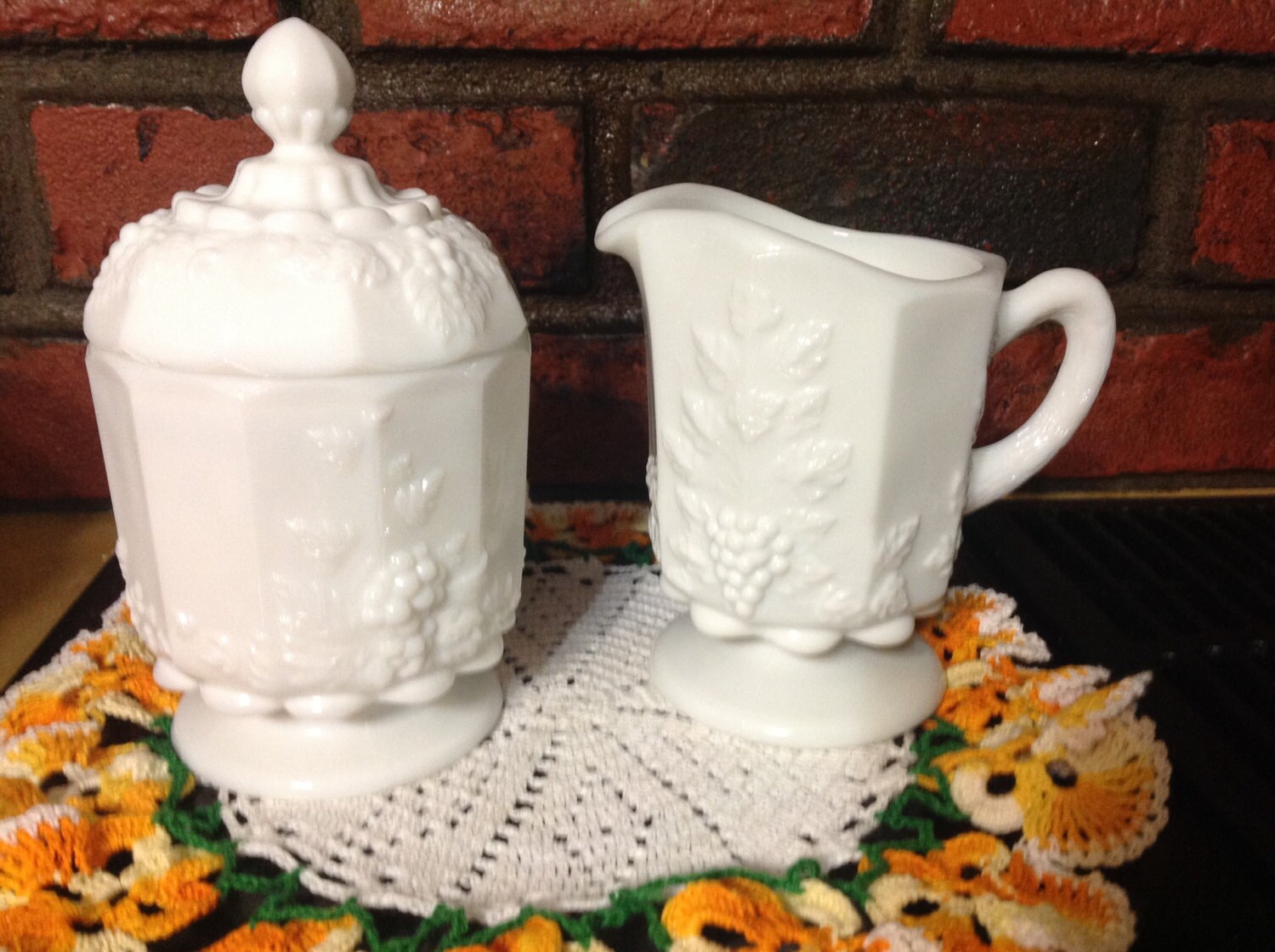 Vintage Westmoreland Milk Glass Sugar/Lid & Creamer Pattern