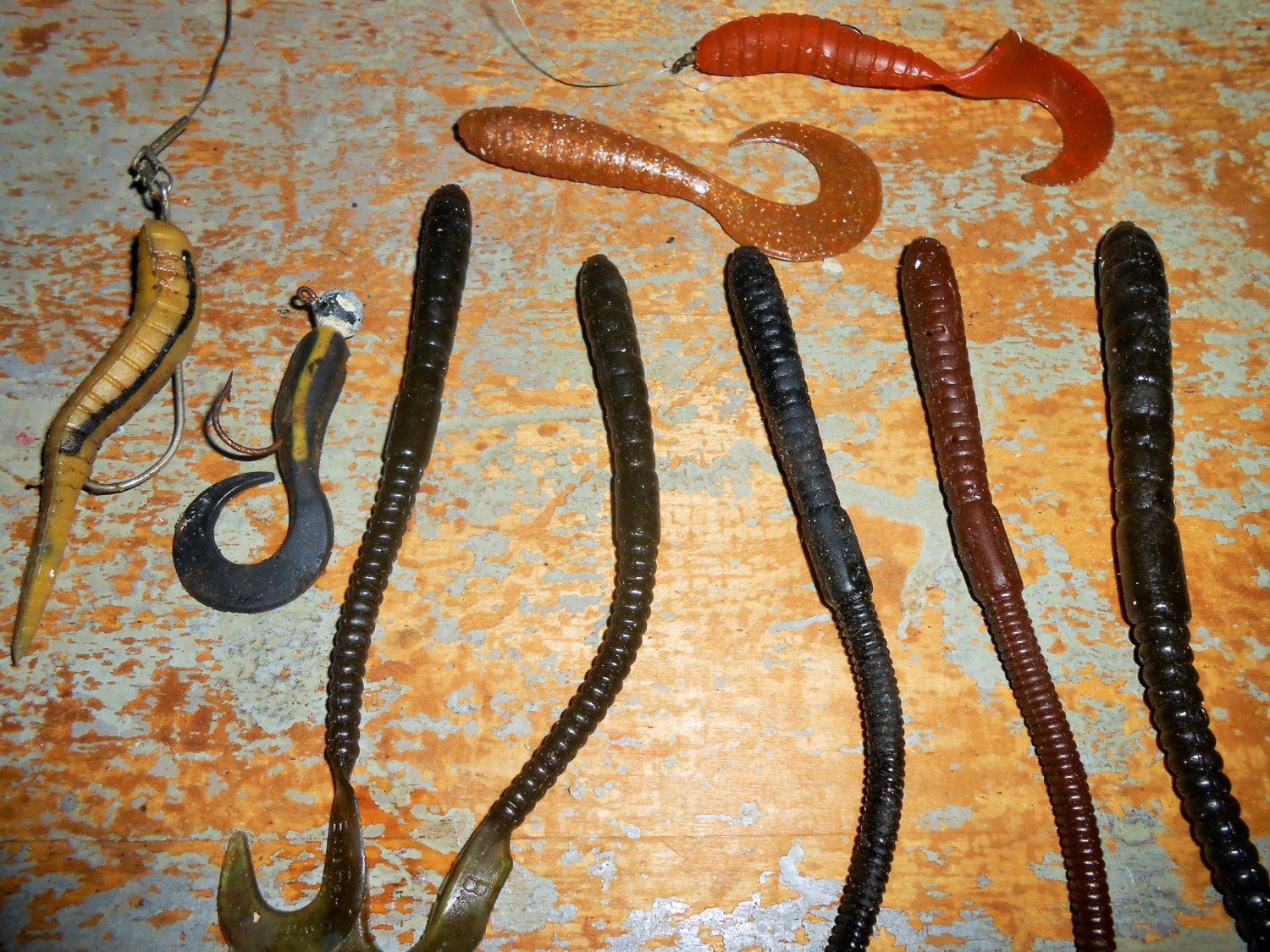 Vintage Fishing Lures Soft Plastic Worms Fishing Gear