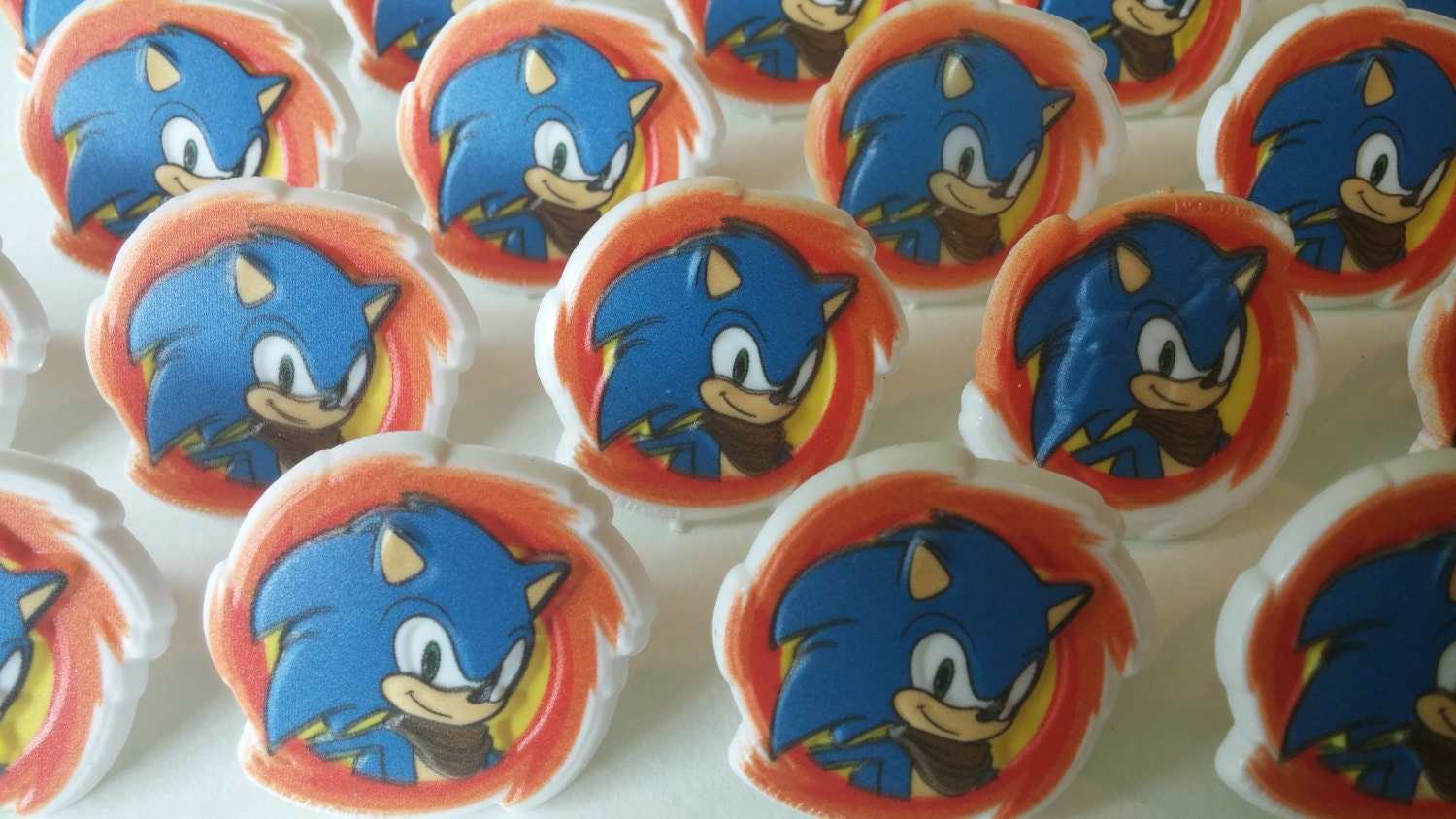 24 SONIC THE HEDGEHOG cupcake cake topper rings party favors