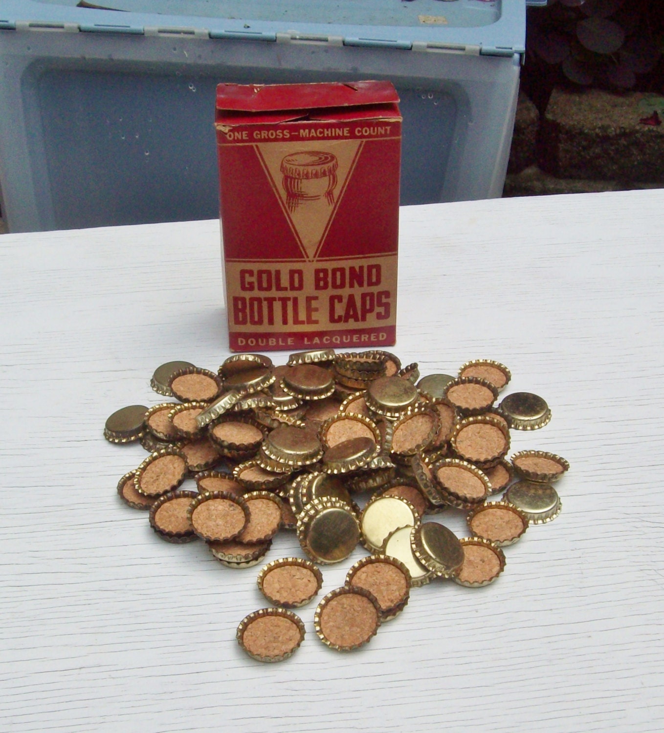 Vintage Gold Bond Bottle Caps Double Lacquered For Corked Bottle