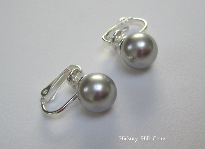 LIGHT GREY pearl clip on earrings LARGE pearl by HickoryHillGems