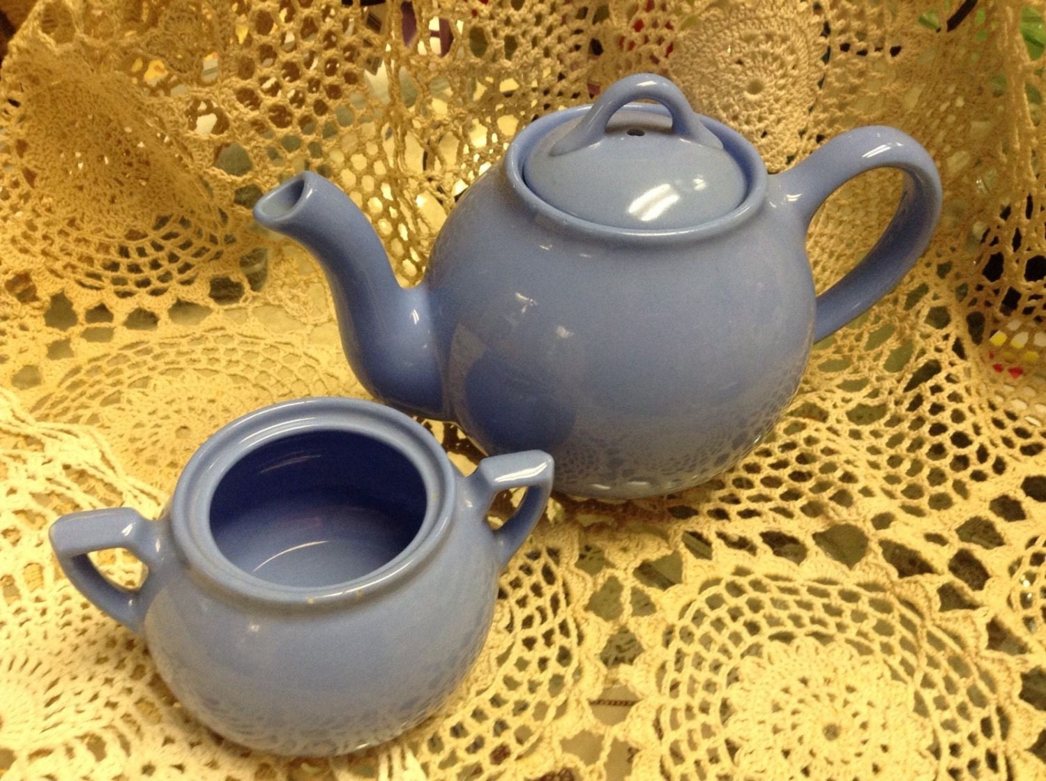 Vintage Lipton Tea set by Hall Teapot & Sugar 2pc Cornflower Blue