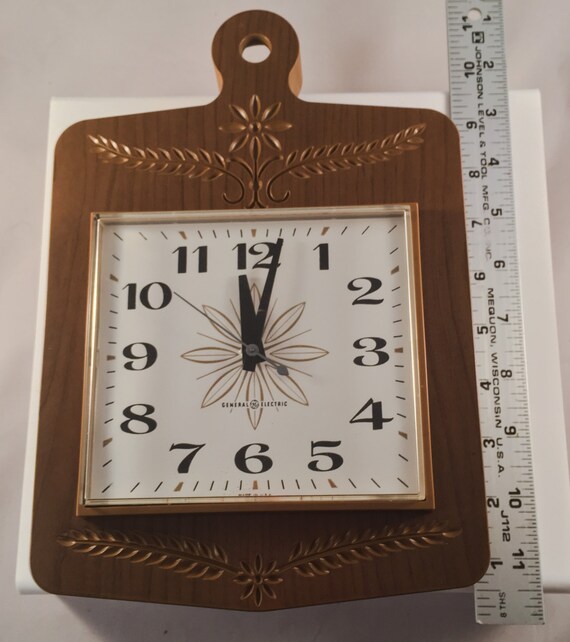 Great Retro General Electric KITCHEN CLOCK WORKS by Thriftnstyle