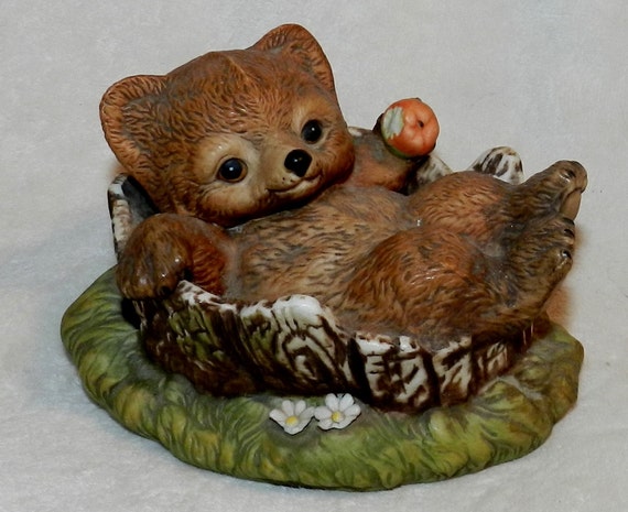 1986 Homco Masterpiece Porcelain Bear with by PeggysVintageVariety