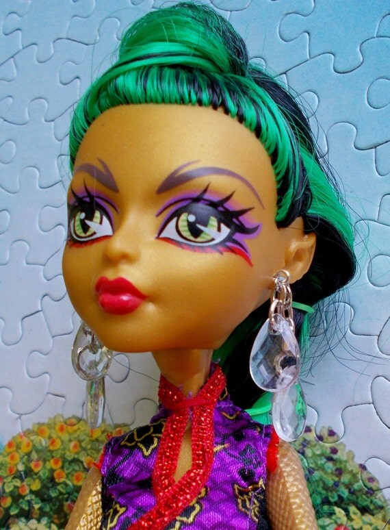 Handmade For Monster High Doll Earrings Crystal by CuteWeirdFluffy