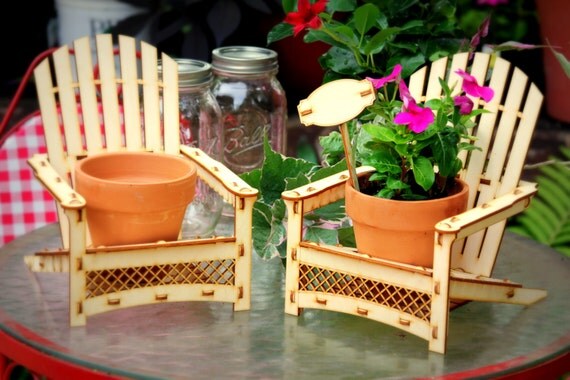 Adirondack Chair. Outdoor Planter Drink Holder Beach Buddy