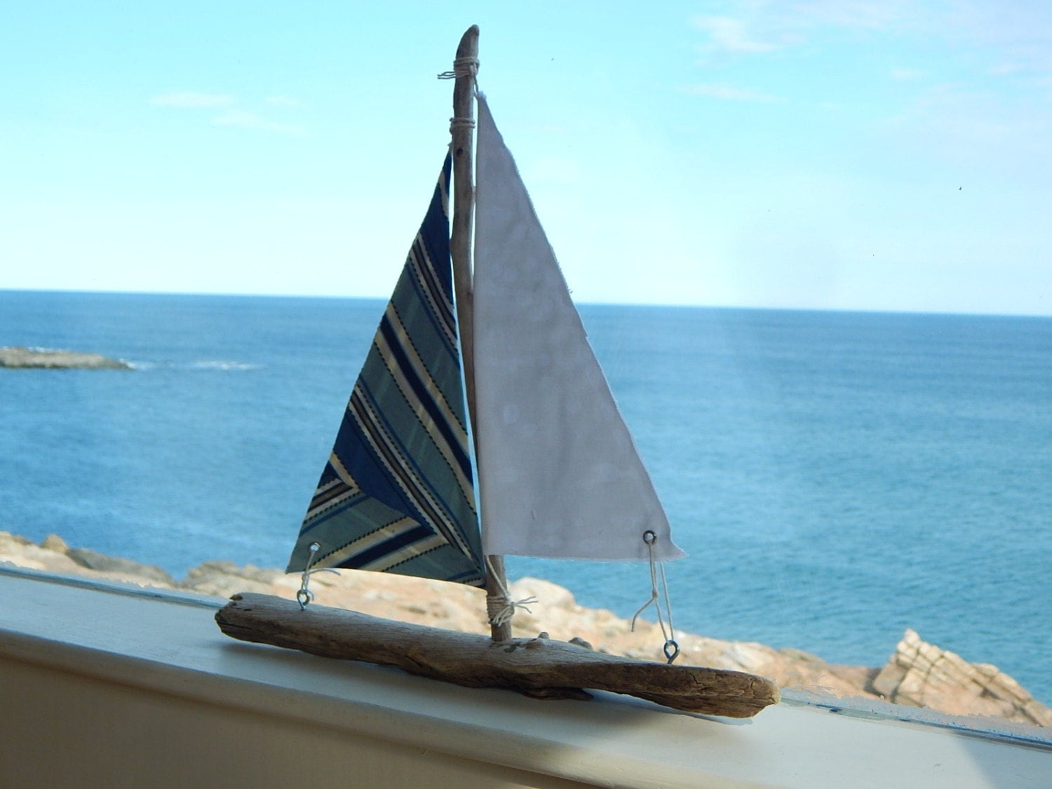 Driftwood DIY Sailboat sailboat craft by SaltyGirlandLongDog