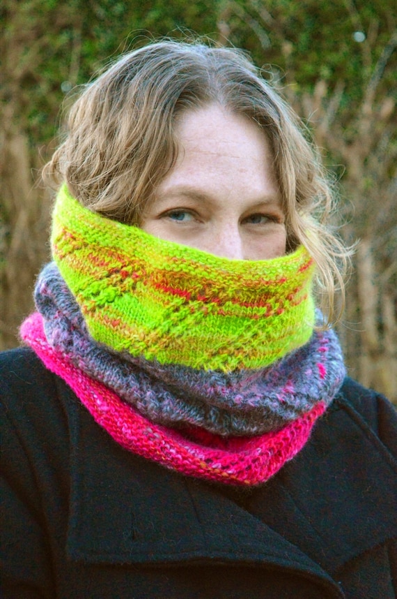 KNITTING PATTERN - Flits! Cowl with Zig Zag Lace - instant pdf download from ...