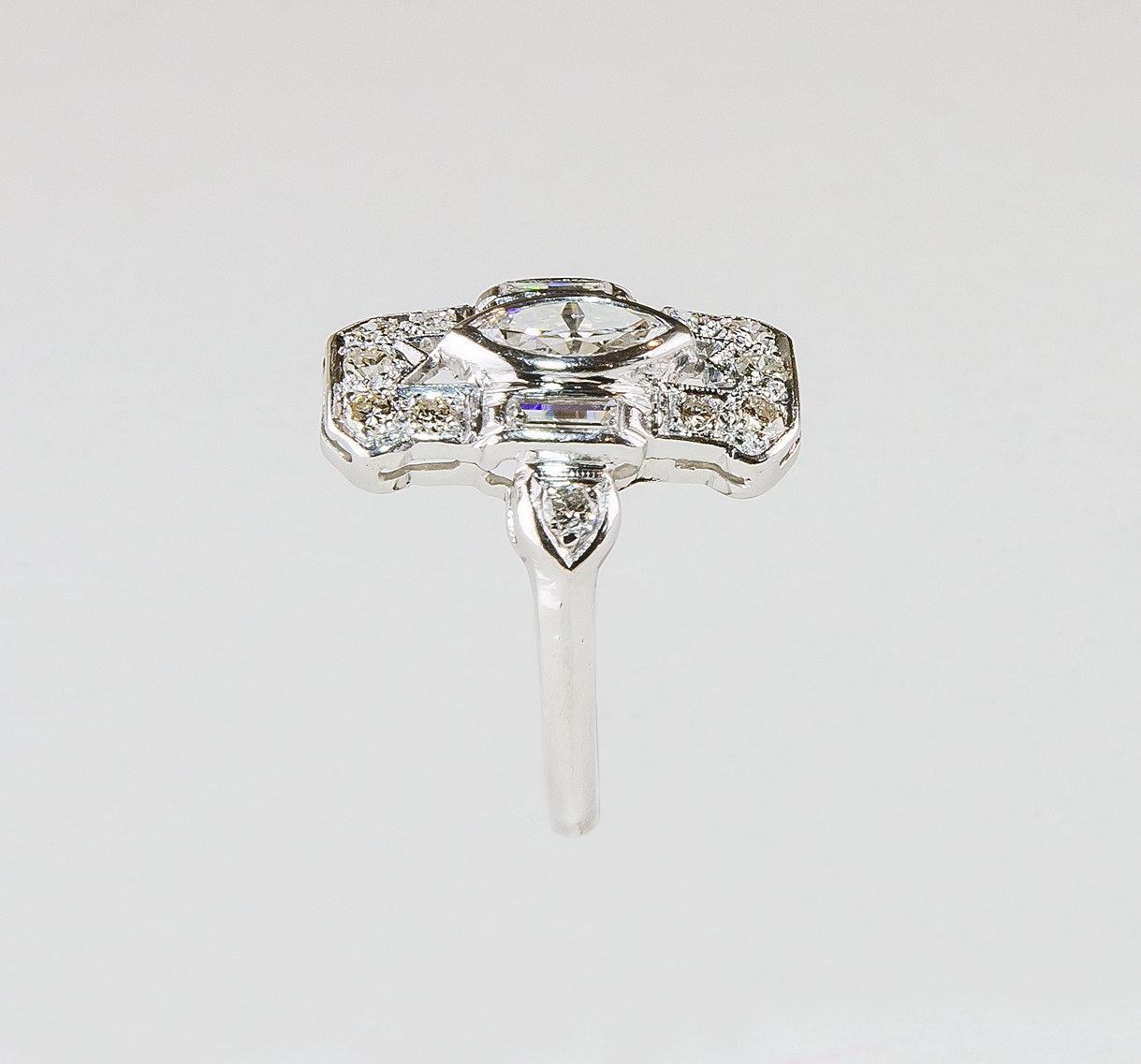 Amazingly brilliant Art Deco Style platinum and diamond ring