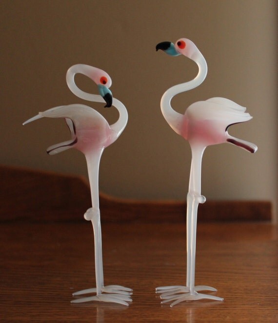 glass pink flamingo figurines