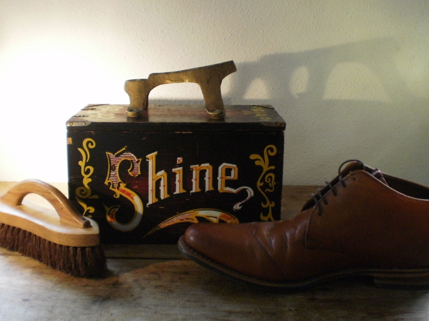 custom shoe shine box