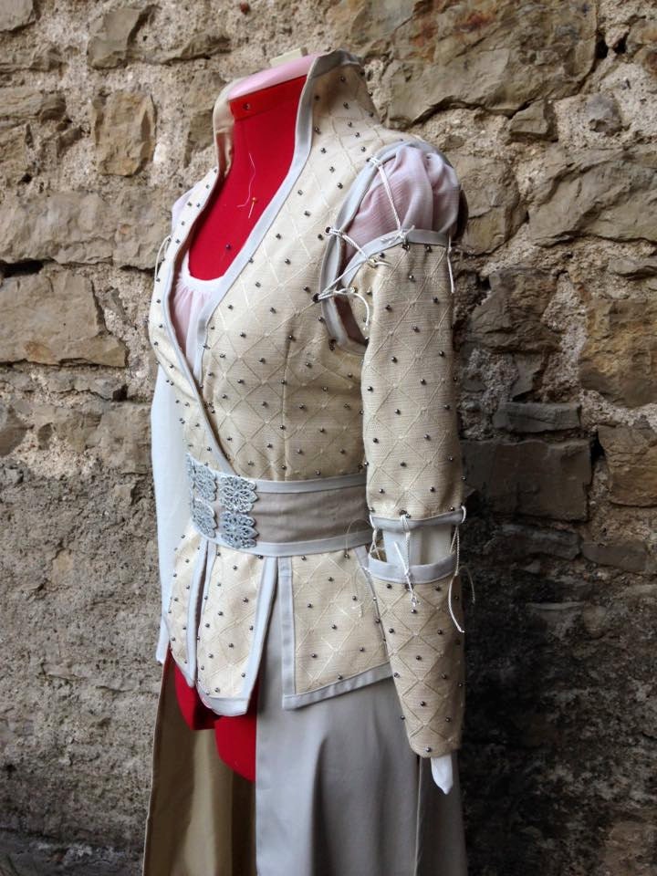 once upon a time snow white outfits