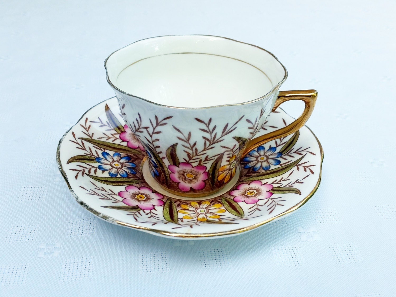 Vintage Rosina Fine English Bone China Tea Cup Saucer Pink