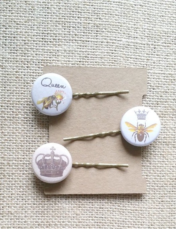 Bee Hair Pins / Queen Bee Theme / Button Hair Pins / Flat Back Buttons / Retro Style Pins / Hair Accessories Set