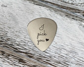 Engraved guitar pick by Oxee, I pick you, gift for him, personalized guitar picks