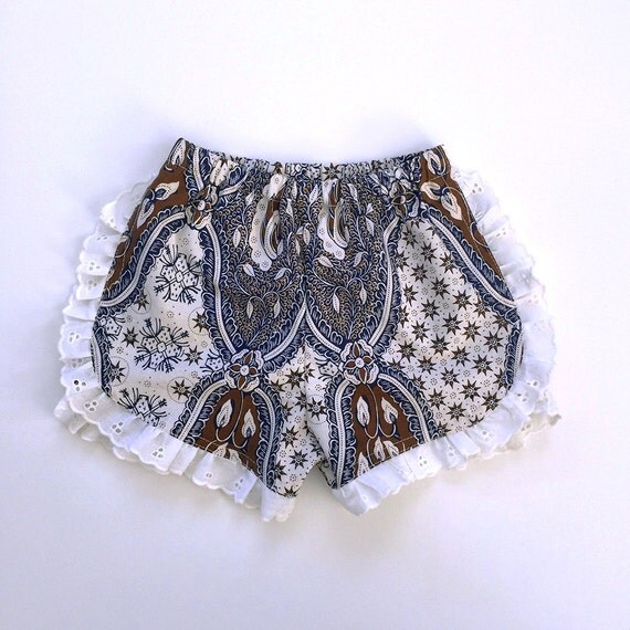 SALE 15% off eyelet trim shorties by swallowsreturn on Etsy