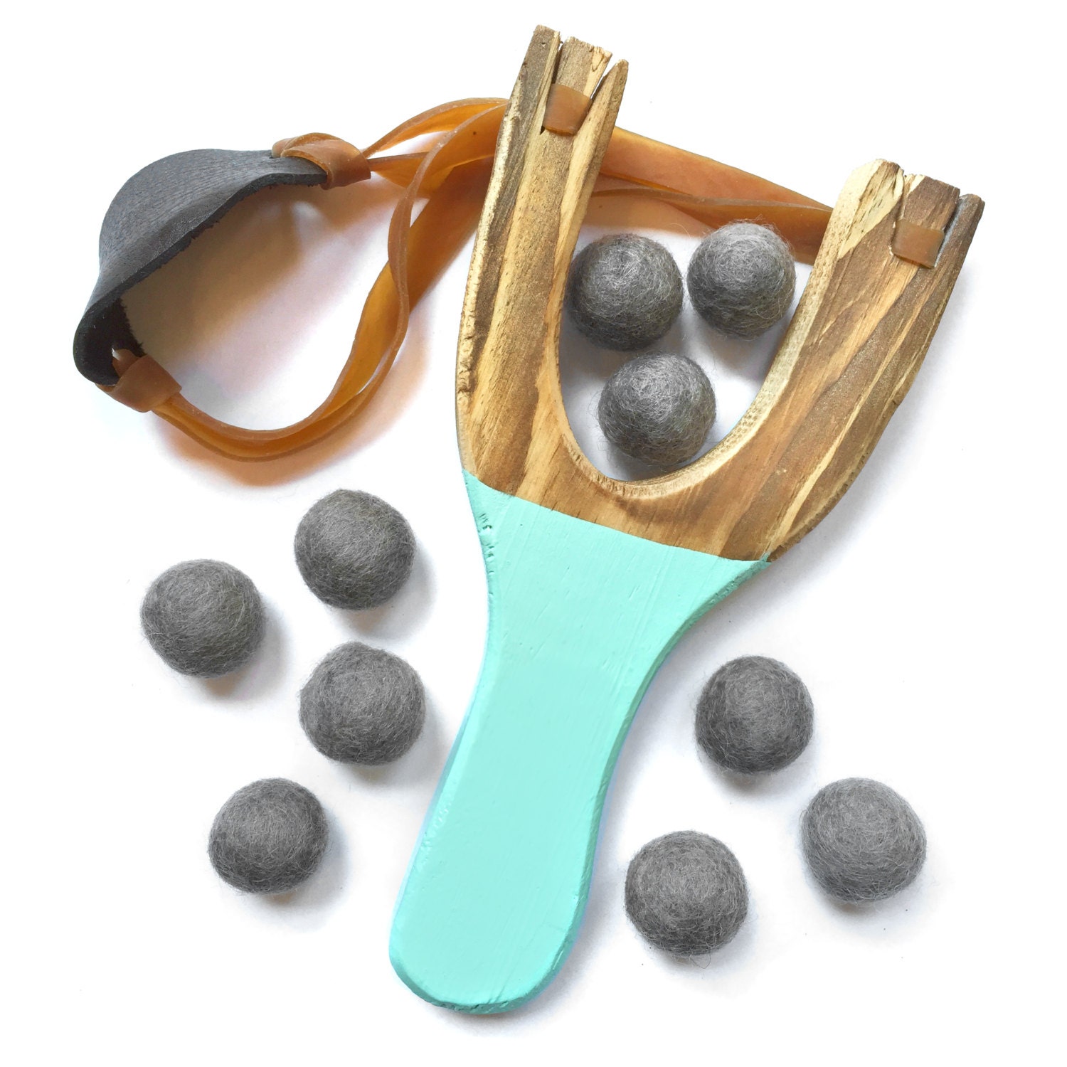 Mint Toy Slingshot Wooden Slingshot with wool felt ball ammo