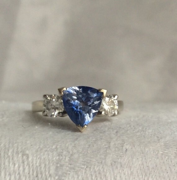 Triangle Cut BiColor Blue Sapphire and Diamond by ChasingJewelry