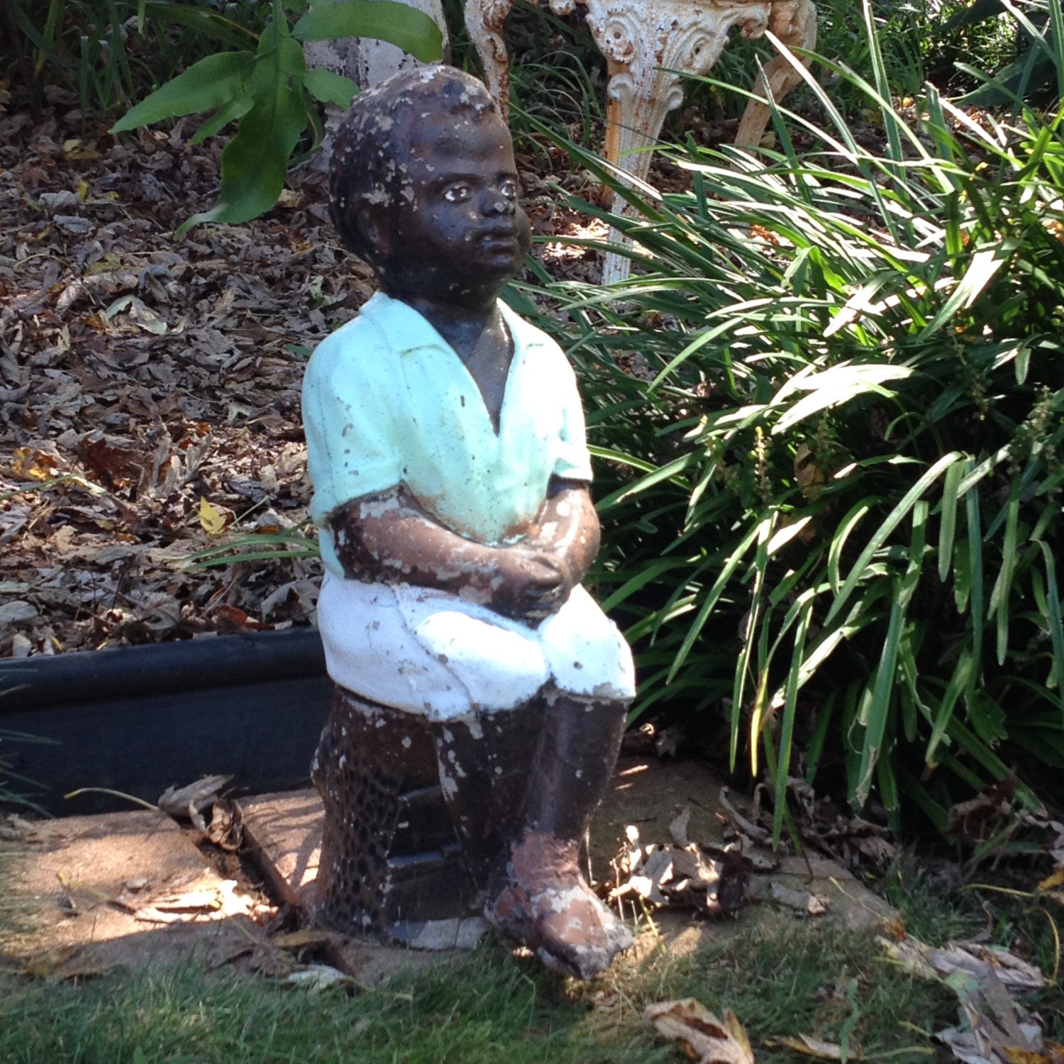 OLD AMERICANA BOY Statue Concrete Cement Negro African