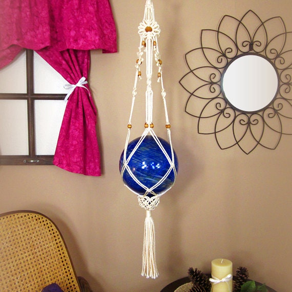 Gazing Ball Holder 8 Inch Glass Globe Macrame Daisy Chain