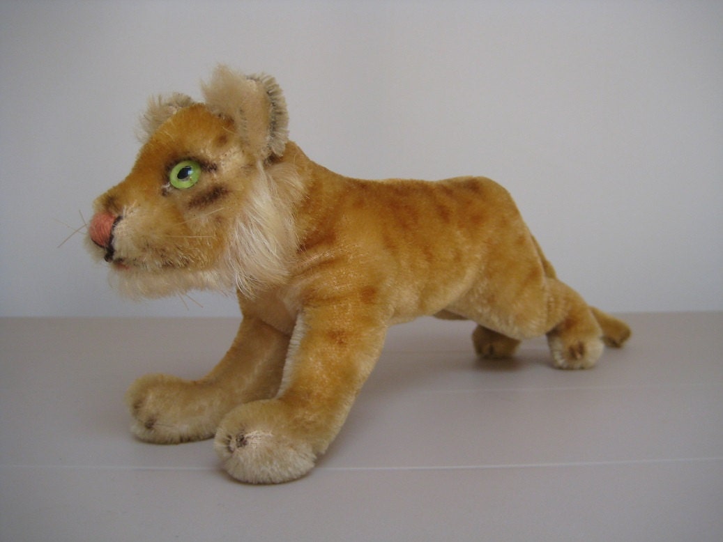 steiff lion vintage