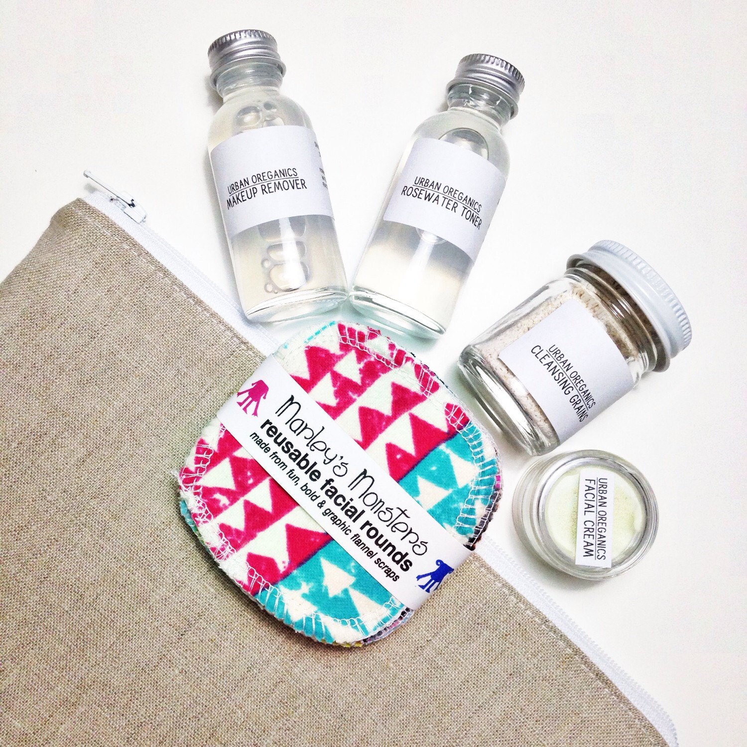 TRAVEL FACE WASH set. 10 reusable facial rounds by marleysmonsters
