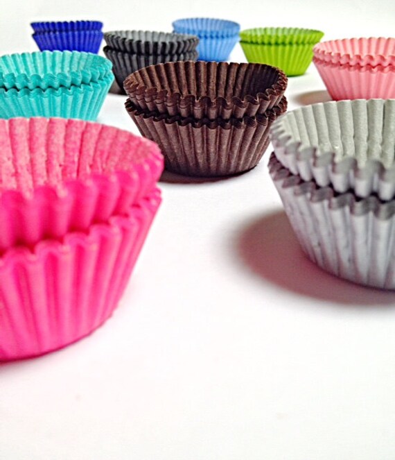 Mini Cupcake Liners 100 Solid Paper liners Greaseproof cake