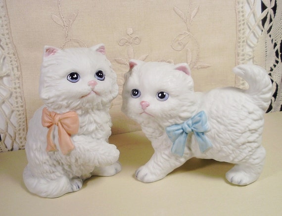 Homco Pair of White Cats Kittens Figurines by SarahBethsCottage