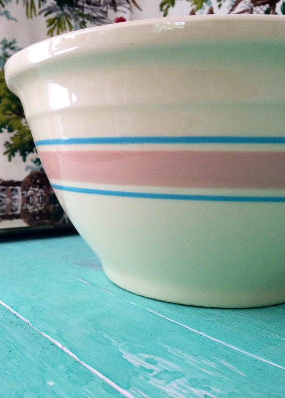 Two Matching Bread Bowls McCoy Mixing Bowls Vintage Bowl