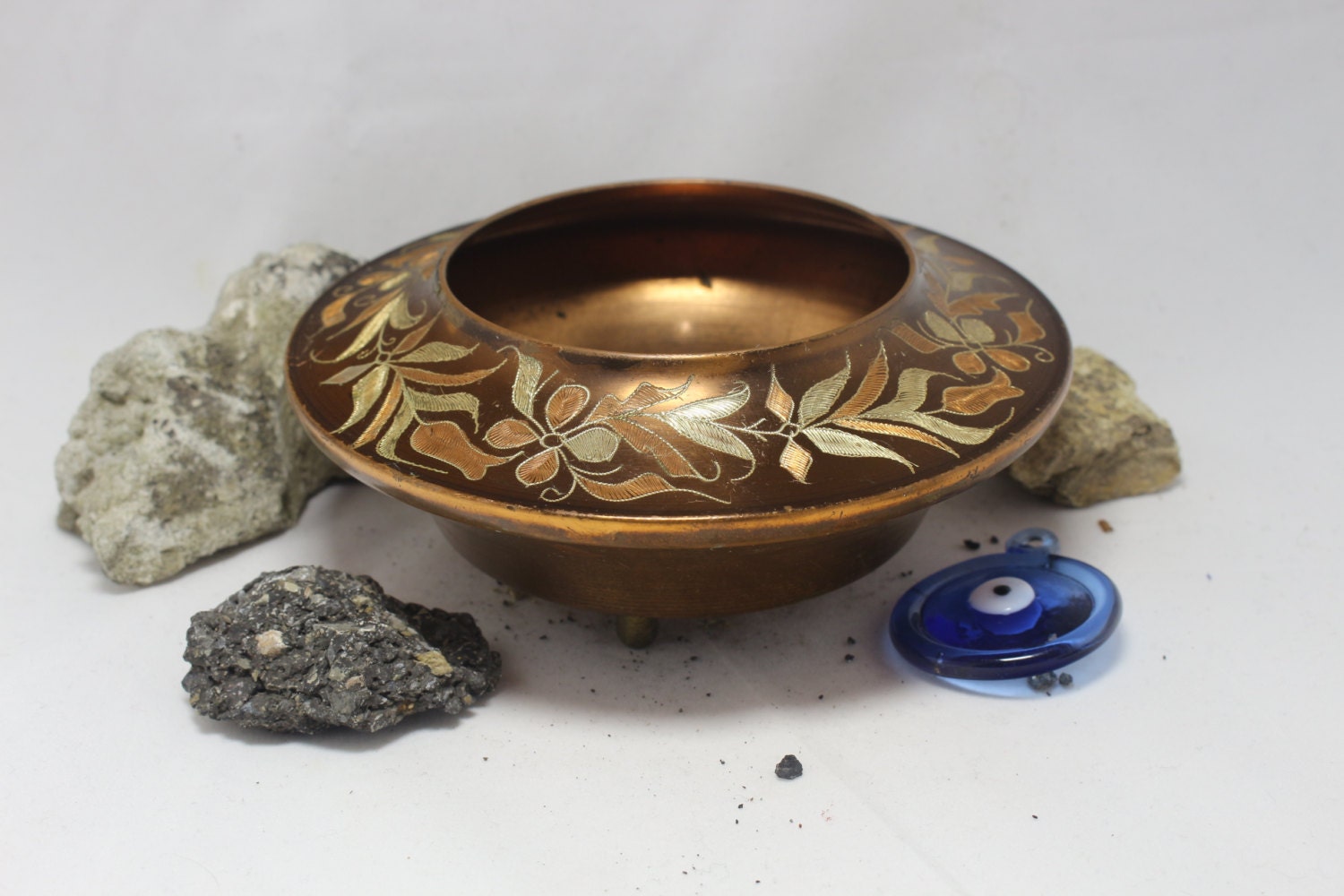 Bit Bazaar Vintage etched copper sugar bowl, handmade floral etching