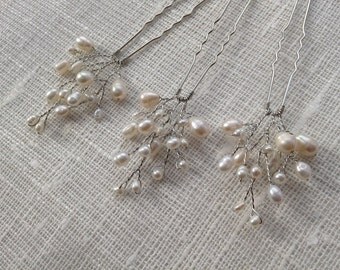 Set of lvory freshwater pearl hair pins, Bridal Hair Pins, Bridesmaid Hair Pins, wedding hair pins, set if pins, wedding pins, pearl pins