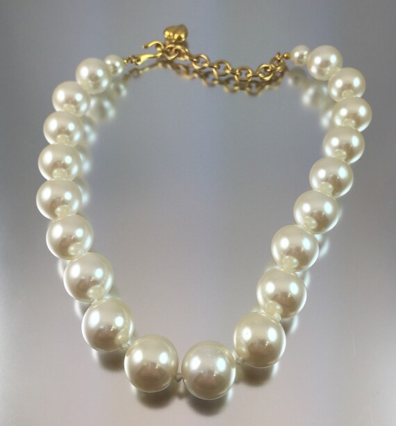 Vintage Carolee Large 15 1/2mm White Faux Pearl Necklace