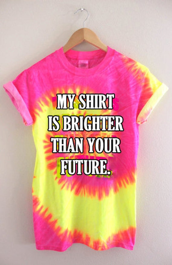 what makes tie dye shirts brighter