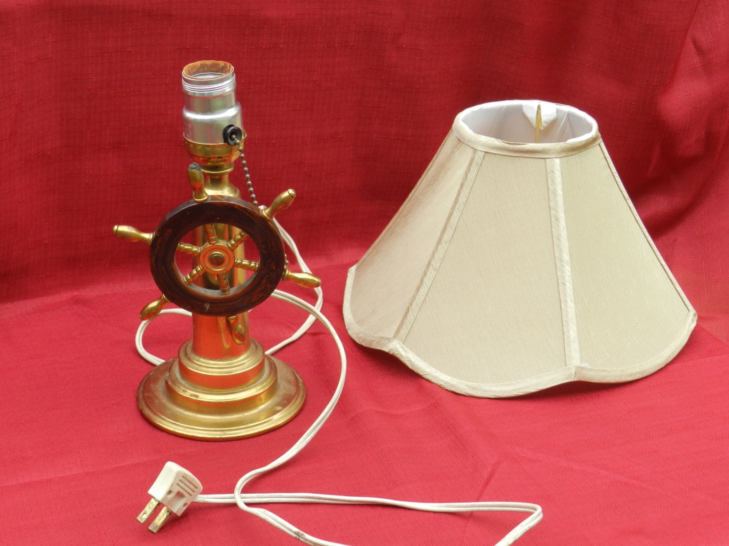 Vintage Brass Ship's Wheel Table Lamp with Ship's