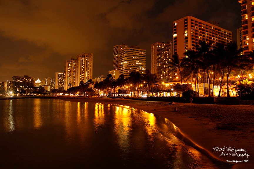 Oahu Hawaii Photo City Reflection Night scene Ocean photography