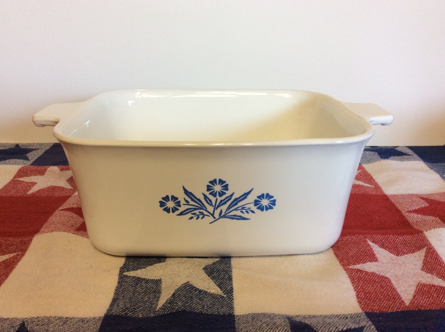 Vintage corning ware blue cornflower 1 1 2 qt by cottontopvintage