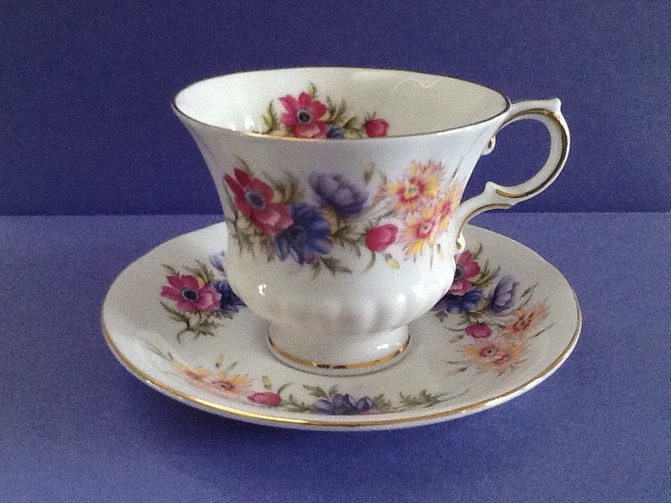 Vintage Paragon Fine Bone China England Reg'd J by Whitepearlfinds