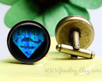 Superman Cufflinks Mens Blue Fire Movie Cuff links Superhero Novelty Groomsman Cufflink Fathers Day Anniversary Wedding Jewelry Gift for him