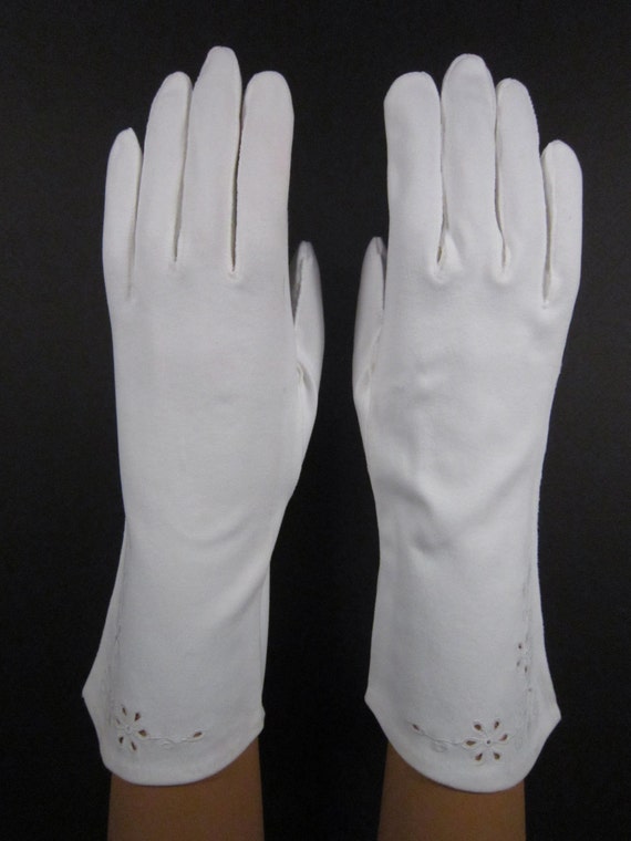 Sz7-1/2 Vintage White Gloves for Prom/Dress/Wedding/Church