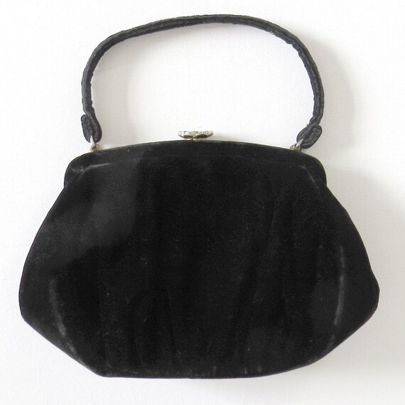 Vintage Black Velvet Evening Purse Clutch by Garay Vintage Black Velvet Evening Purse Clutch by Garay