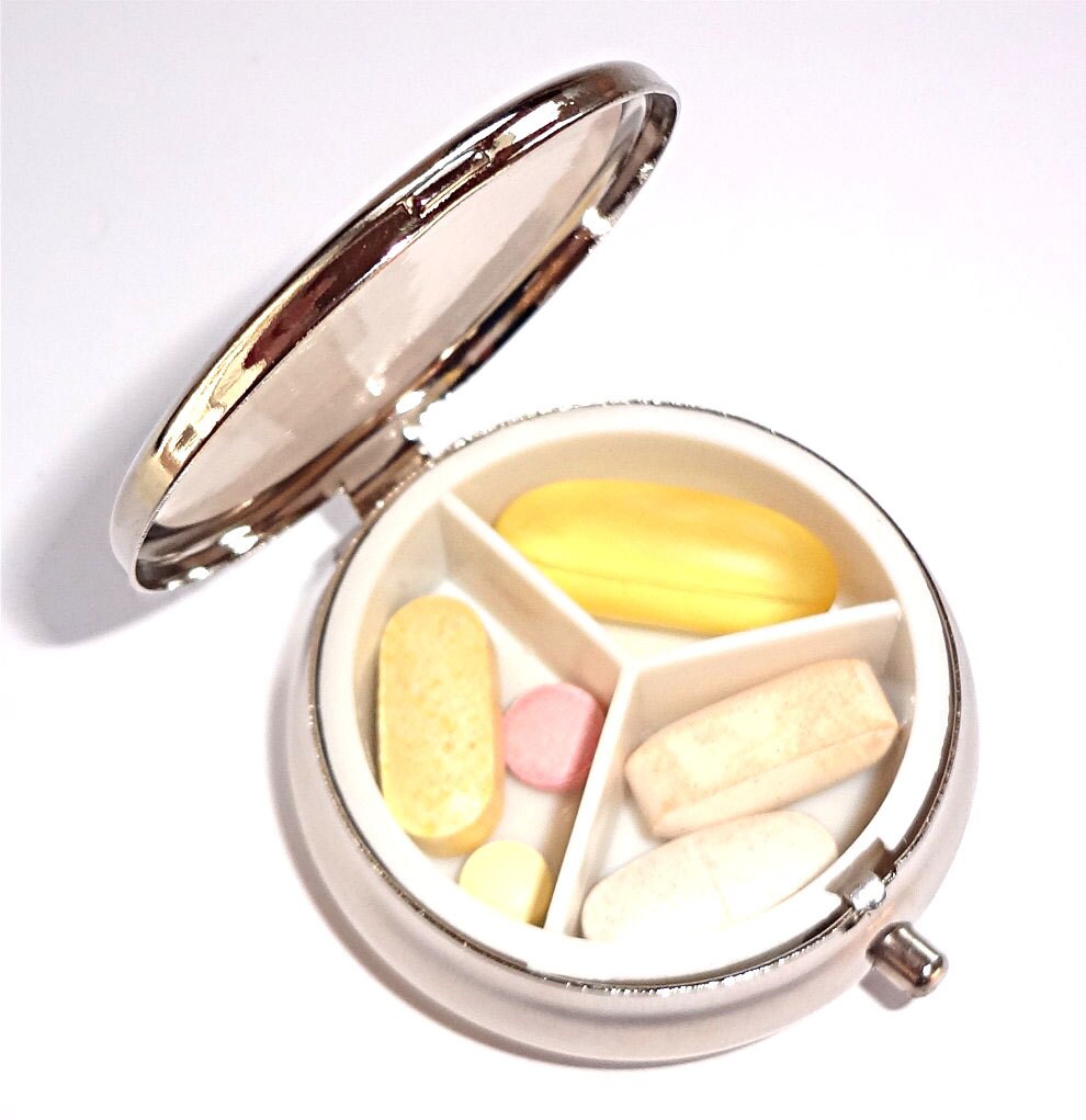 Human Skull Pill box Pillbox Case Holder Sweetheartsinner Goth